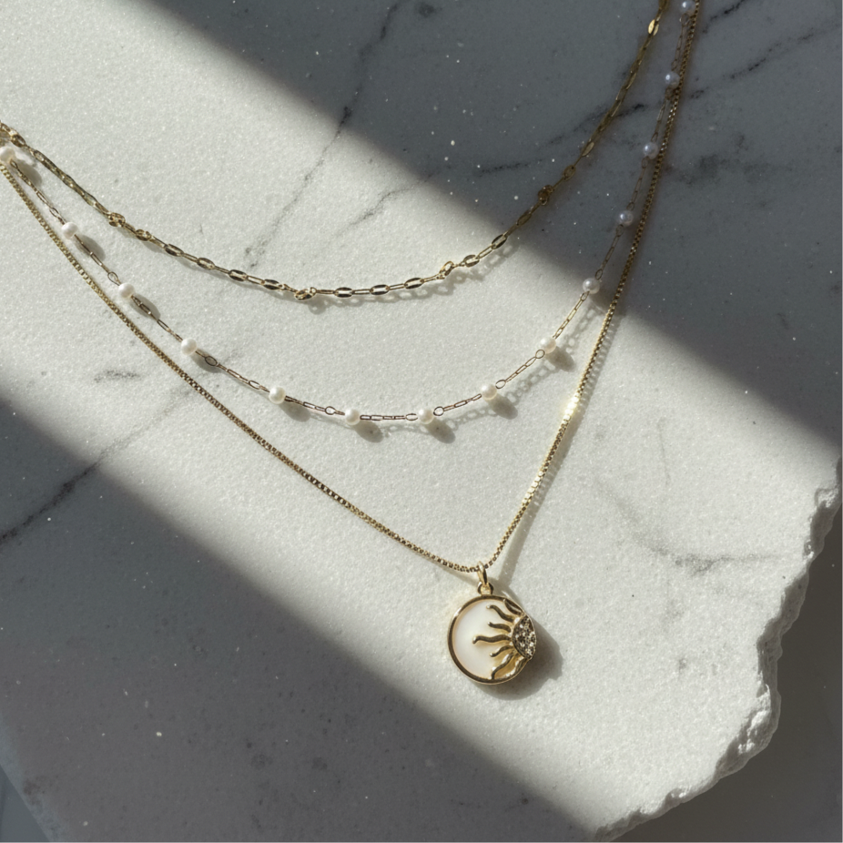 Dotted Pearl Necklace