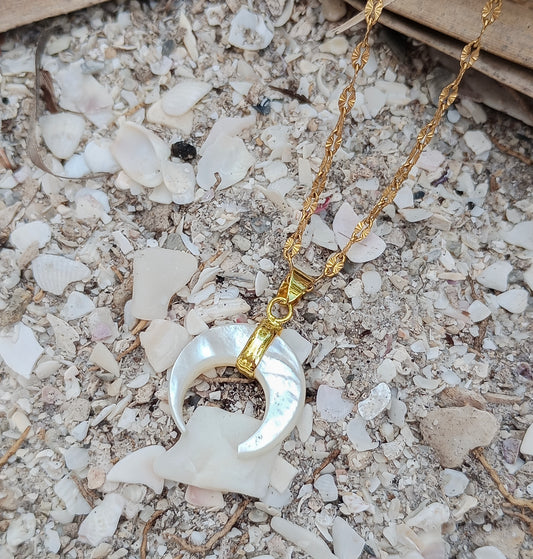 Shell Moon Necklace