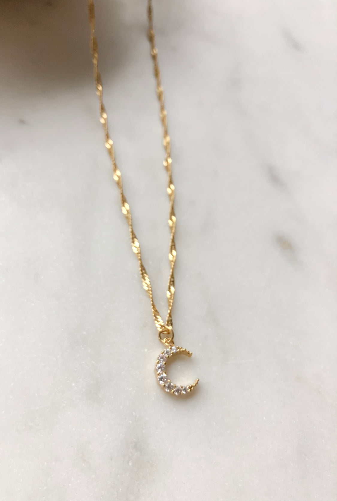 Twist Chain Crescent Moon Necklace