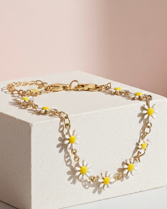 White Daisy Bracelet