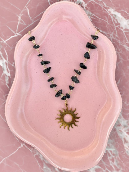 Onyx Crystal Chip Sun Choker