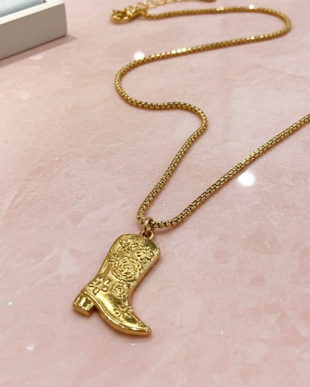 Western Cowgirl Necklace