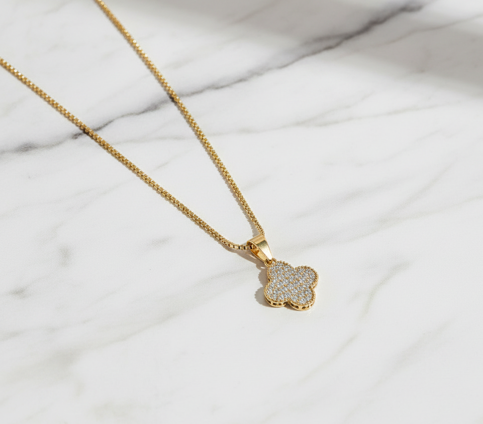 Luxe Zirconia Clover Necklace