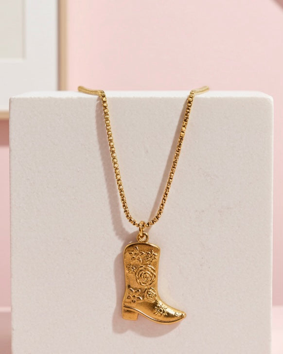Western Cowgirl Necklace