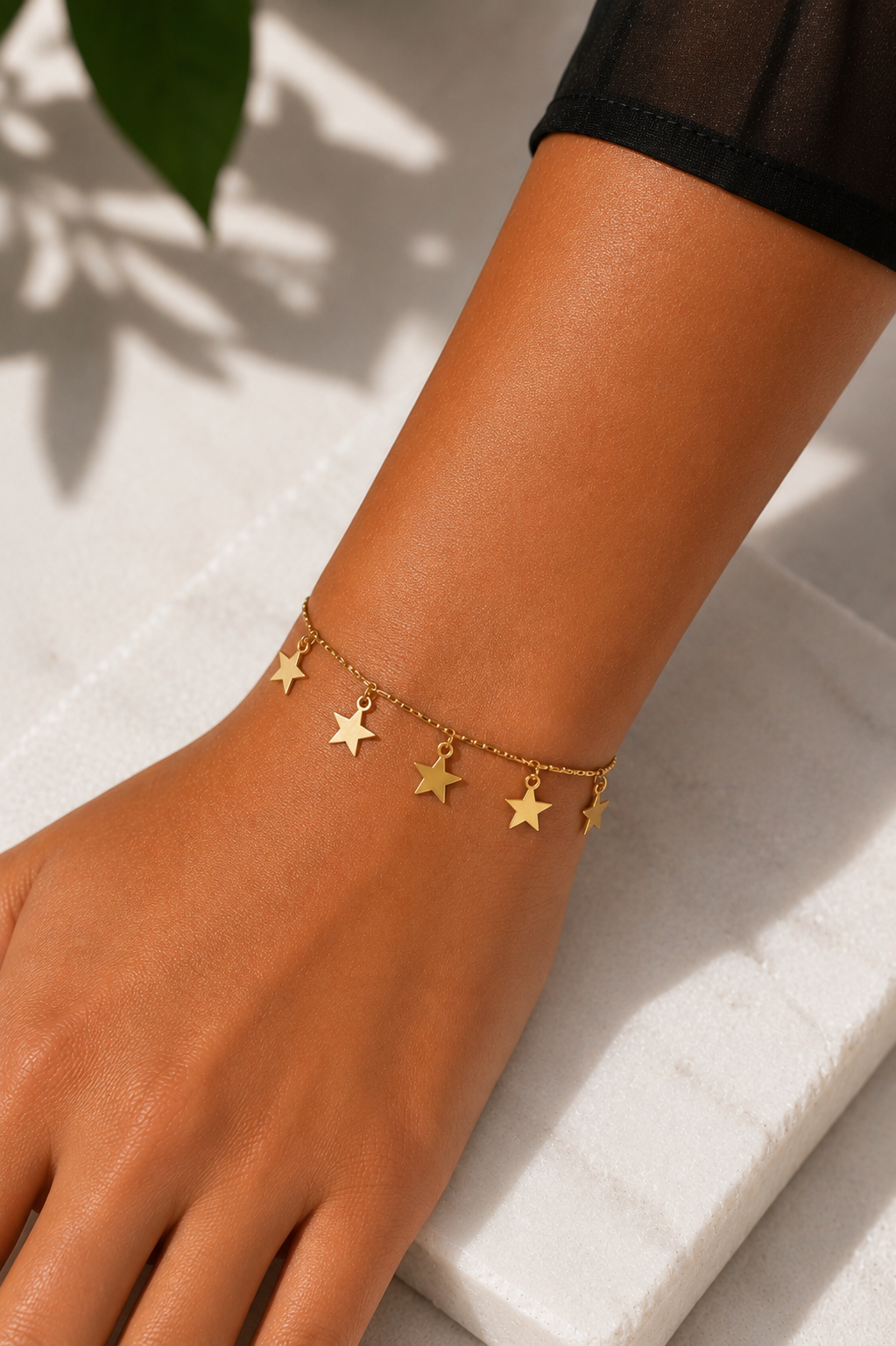 Gold Droplet Star Bracelet