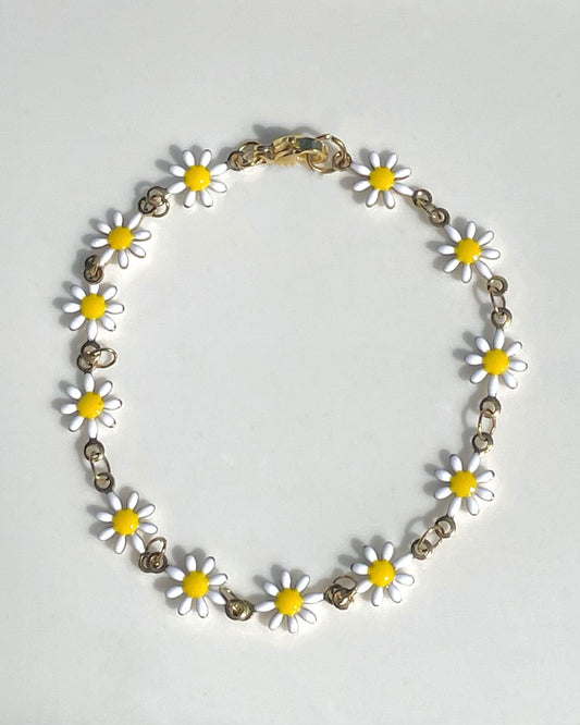 White Daisy Bracelet