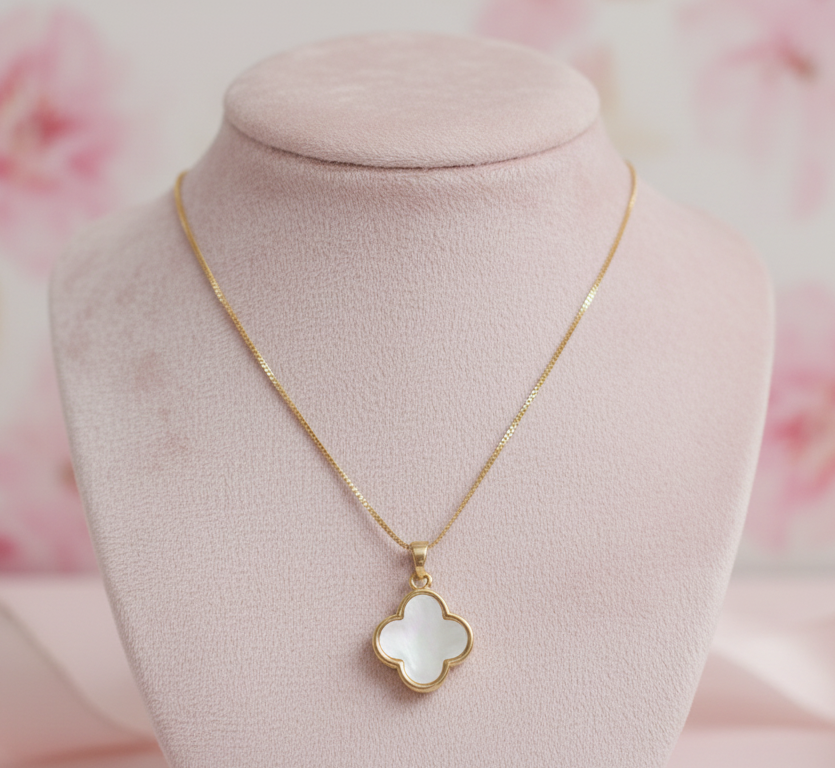 Box Chain Mother of Pearl Clover Necklace