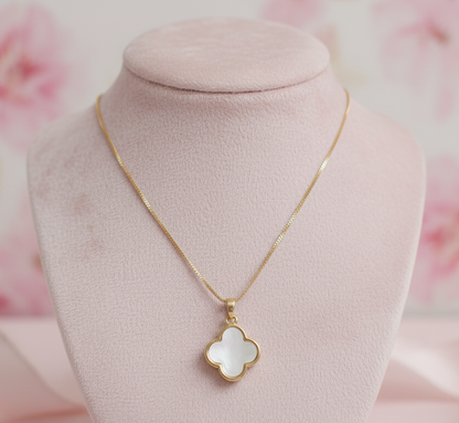 Box Chain Mother of Pearl Clover Necklace