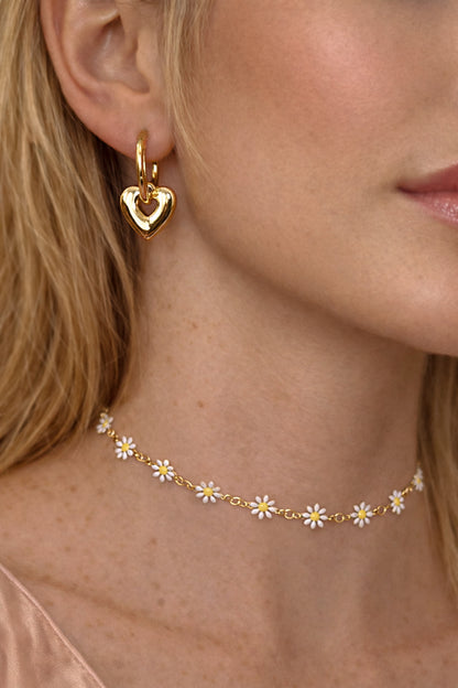 White Daisy Necklace