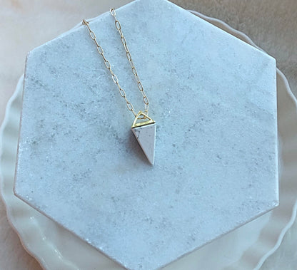 Howlite Point-Pendant