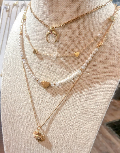 Dainty Pearl Heart Choker