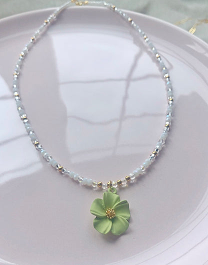 Dahlia Daisy Necklace
