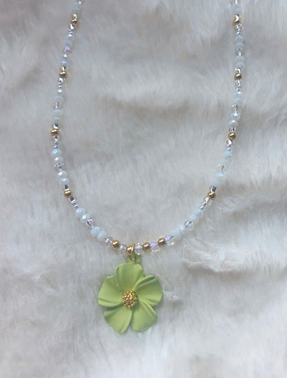 Dahlia Daisy Necklace