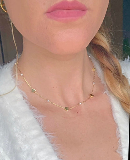Dainty Pearl Heart Choker