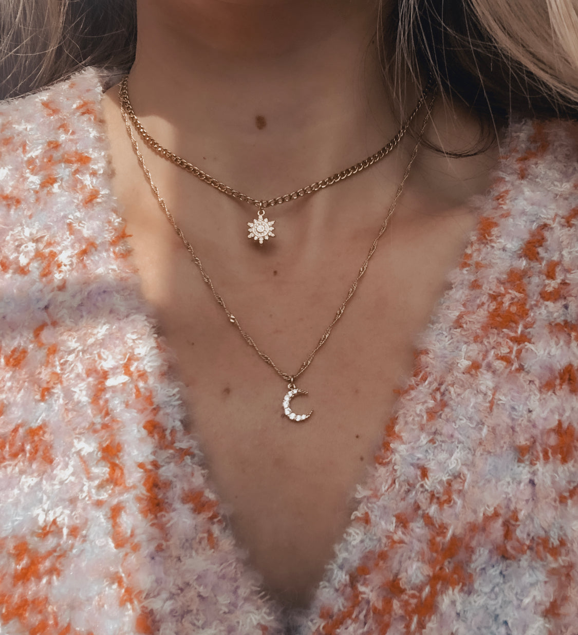Twist Chain Crescent Moon Necklace