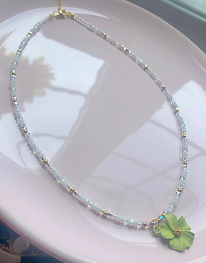 Dahlia Daisy Necklace
