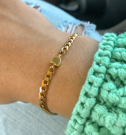 Curb Chain Heart Bracelet