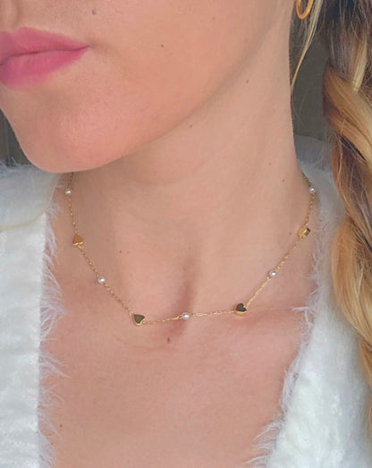 Dainty Pearl Heart Choker